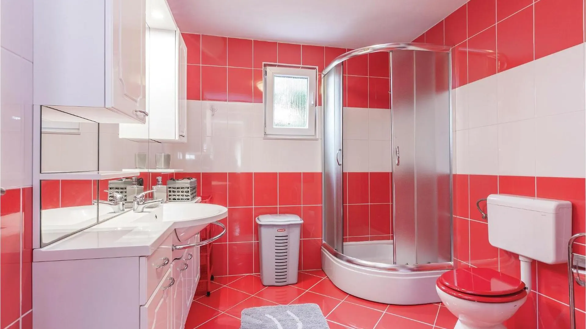 Holiday home 2 Bedroom Stunning Home In Privlaka