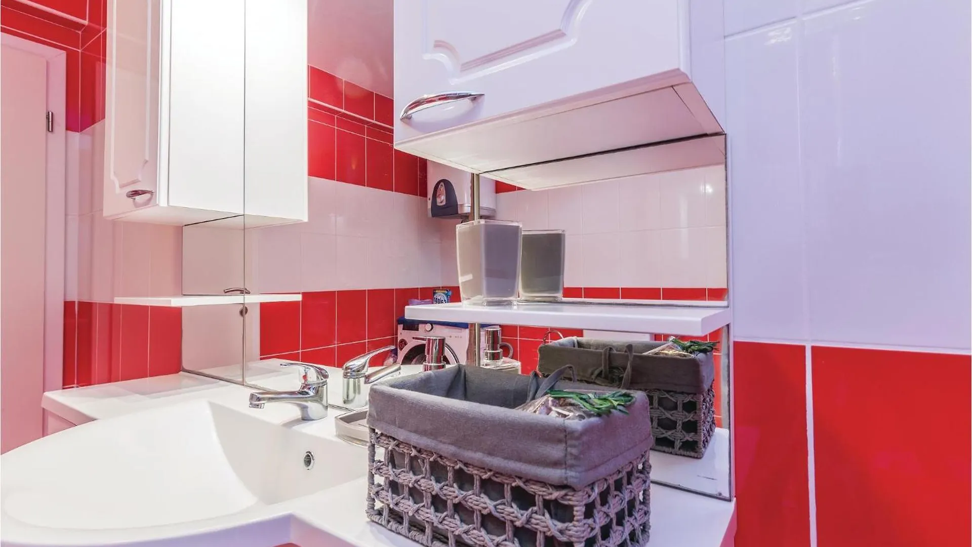 2 Bedroom Stunning Home In Privlaka 0*, Privlaka (Zadar) Croatia
