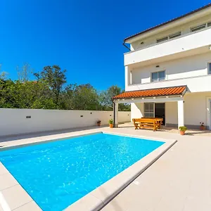  Ferienhaus Bianca - With Private Pool